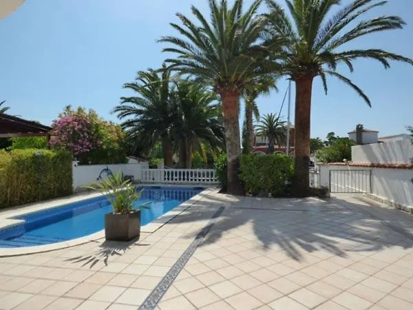 Cap Ras Villa Empuriabrava