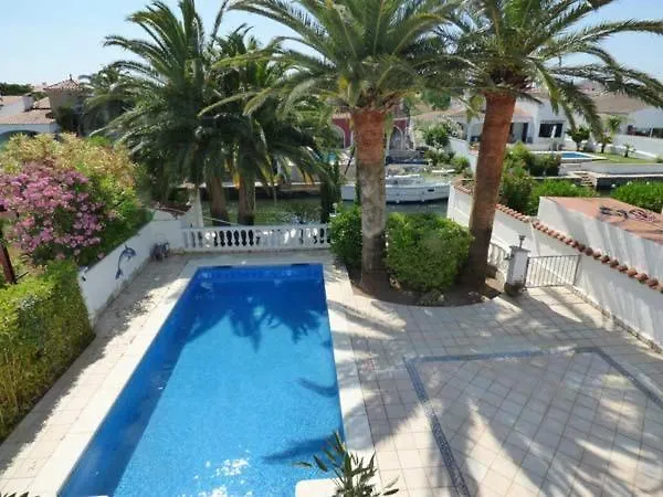 Cap Ras Villa Empuriabrava